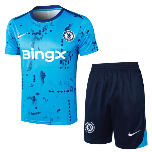 8a0d5c37-b831ce58004bc9696b17303126683002-1024-1024 Conjunto Camisa e Calção Treino Chelsea Torcedor 2025 Azul Nike - Imagem 1
