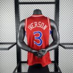 Camiseta Regata Basquete NBA Philadelphia 76ers Sixers 3 Allen Iverson Mitchell & Ness Vermelha 1996/97 - Imagem 2