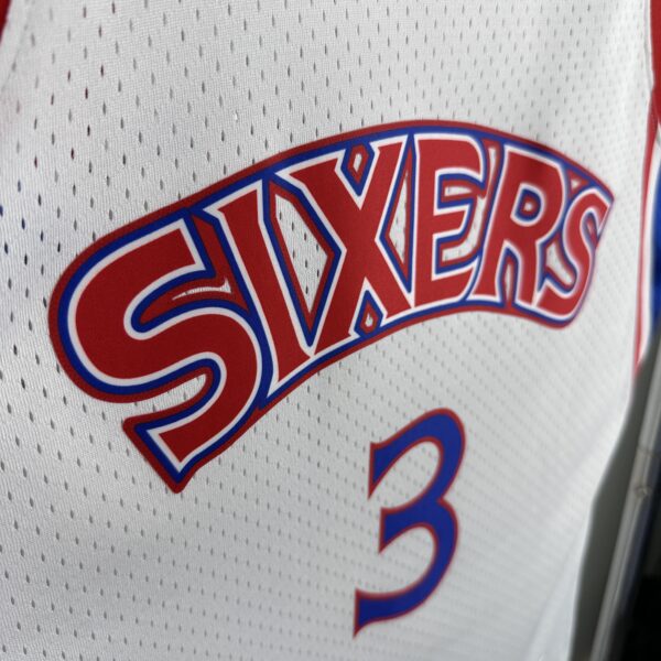 Camiseta Regata Basquete NBA Philadelphia 76ers Sixers 3 Allen Iverson Mitchell & Ness 1996/97 - Imagem 5