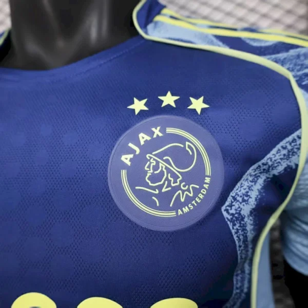 2025070817403993-814ac968e1fc8b03f917520013355048-1024-1024.jpep Camisa Ajax Away Versão Jogador 25/2026 Azul Adidas - Imagem 3