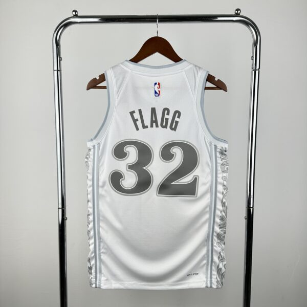 56a86b97 Camiseta Regata NBA Dallas Mavericks 32 Flagg City Edition Branca 2025 Nike - Imagem 10