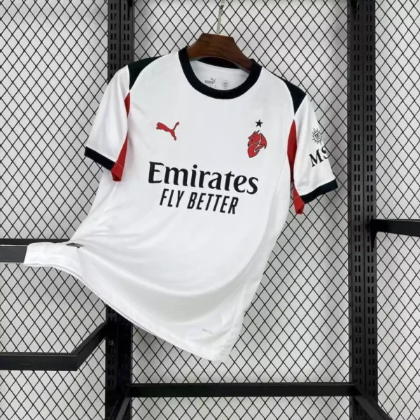 8aa5d370_easy-resize-com-9d9293acacb566d73b17468878648474-1024-1024 Camisa Milan Away Versão Torcedor 2025/26 Puma Branca - Imagem 1