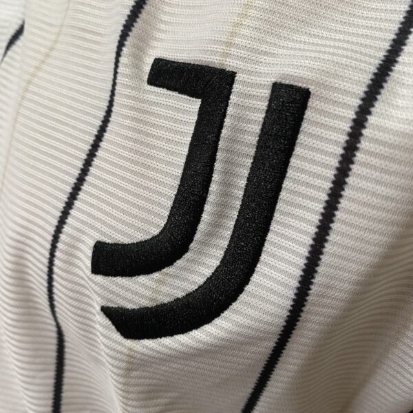 IMG_5697 Camisa Juventus Baseball US Pack 2025/26 Adidas Branco - Imagem 3