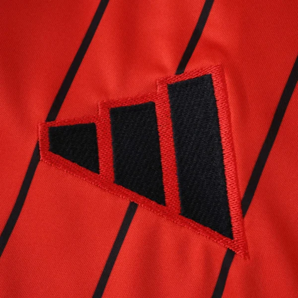 camisa-real-madrid-us-pack-2025-2026-com-escudo-bordado-e-tecido-dry-fit-estilo-urbano-edicao-limitada-tevo-sports-16-93e7012a33df2f5a4d17527133697431-1024-1024 Camisa Manchester United Baseball US Pack 2025/26 Vermelha Adidas - Imagem 3