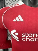 Camisa Liverpool Home Versão Jogador 2025/2026 Manga Longa Vermelha Adidas - Imagem 5