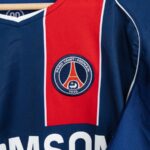 Camisa Retrô Paris Saint-Germain - PSG Home 2004/2005 - Nike - Total 90 - Imagem 4