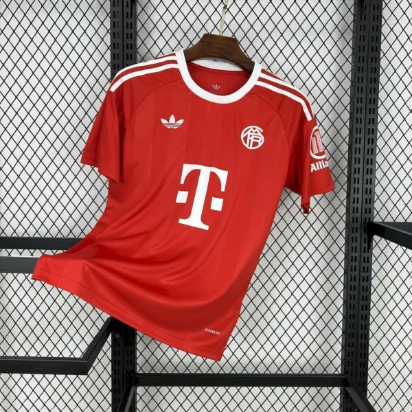 2025050413344145-b34c816dcd177f442317464952830063-1024-1024 Camisa Bayern Munique Goleiro Versão Torcedor 25/2026 Adidas Vermelho - Imagem 1
