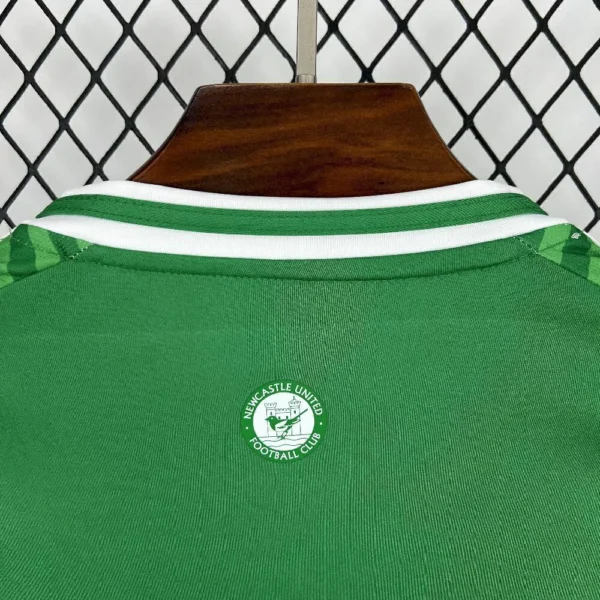 2025070720351896-e3070252fbf86c7bf317519915264561-1024-1024 Camisa Newcastle United Away Versão Torcedor 25/2026 Verde Adidas - Imagem 5
