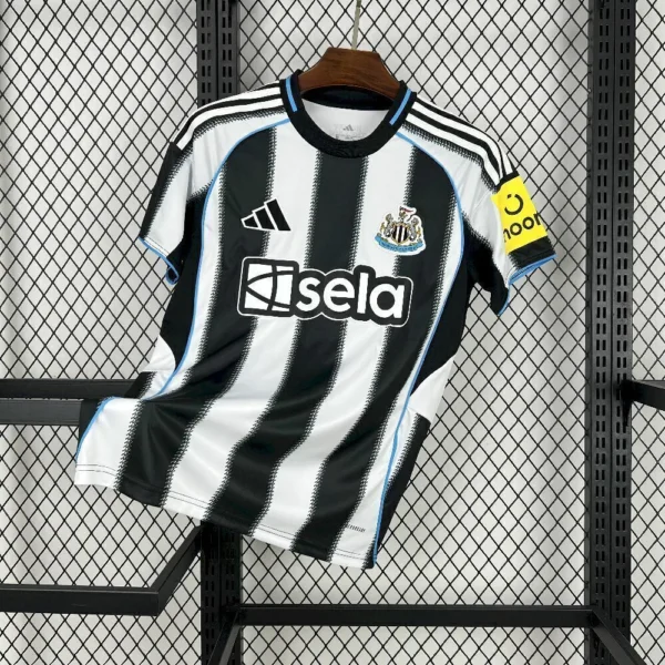 202507072035194-20b7687505f863e6e117519912666620-1024-1024 Camisa Newcastle United Home Versão Torcedor 25/2026 Adidas - Imagem 1