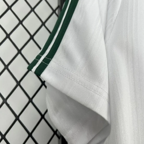 2025082316552974-72edf70c9397b4317a17561313253487-1024-1024 Camisa Oasis Jacquard Tour Versão Torcedor 2025/2026 Branca Adidas - Imagem 4