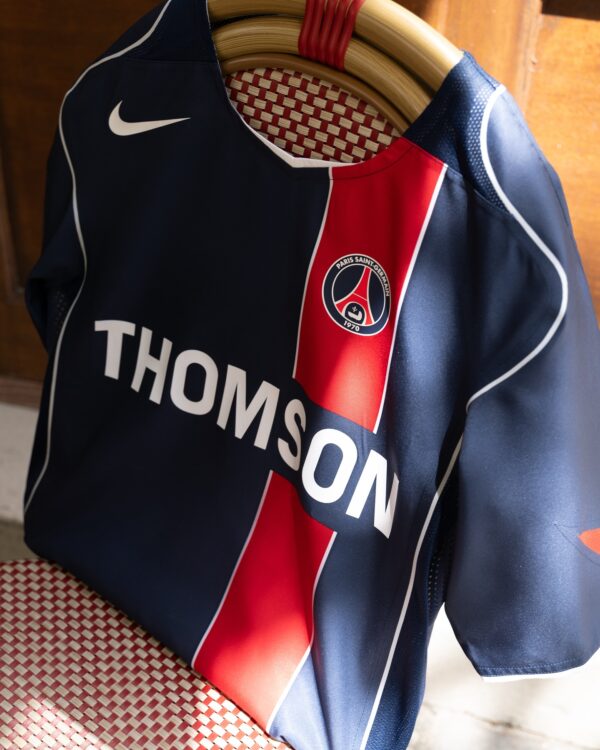 Camisa Retrô Paris Saint-Germain - PSG Home 2004/2005 - Nike - Total 90 - Imagem 12