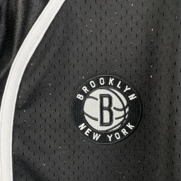 82c20fc5-e86e31e2a0fc33dda416961985309782-1024-1024 Camisa Brooklyn Nets Version Baseball Statement Edition 2025 Jordan - Imagem 4