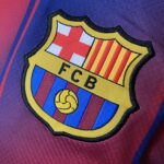 Camisa Barcelona Home Versão Torcedor 2025/2026 - Nike - Azul Grená - Imagem 6