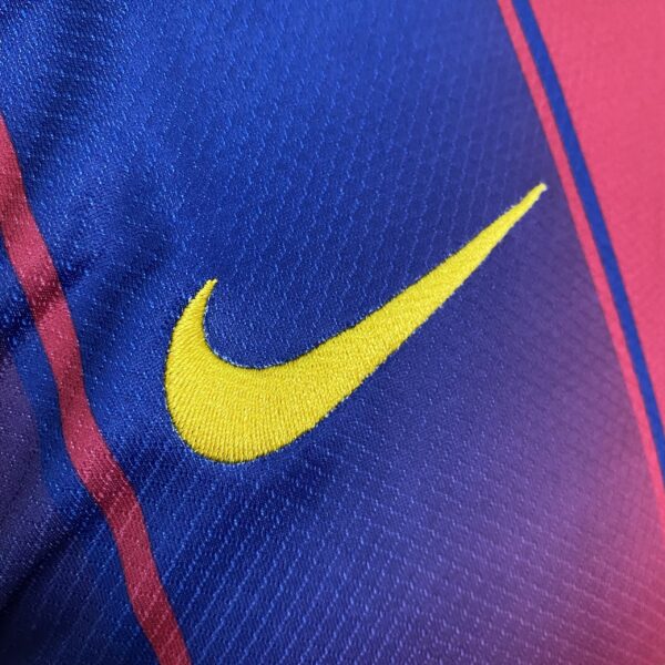 Camisa Barcelona Home Versão Torcedor 2025/2026 - Nike - Azul Grená - Imagem 7