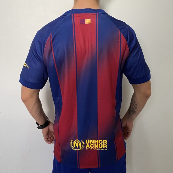 Camisa Barcelona Home Versão Torcedor 2025/2026 - Nike - Azul Grená - Imagem 11