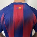 Camisa Barcelona Home Versão Torcedor 2025/2026 - Nike - Azul Grená - Imagem 12