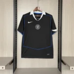 Camisa Chelsea Third Versão Torcedor 2025/26 Edição Total 90 Preta Nike