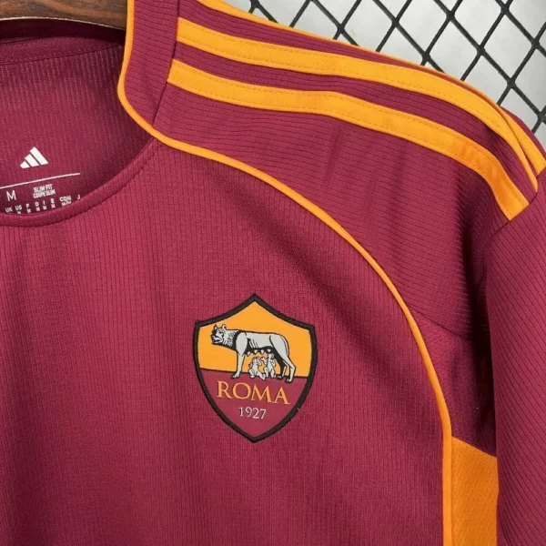 hwfiuweui Camisa Roma Home Versão Torcedor 25/2026 Adidas - Imagem 3