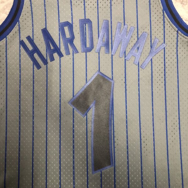 Camiseta Regata NBA Orlando Magic 1 Penny Hardaway Mitchell & Ness Cinza 1994/95 - Imagem 10