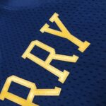 Camiseta Regata NBA Golden State Warriors 30 Stephen Curry Mitchell & Ness Azul Marinho 2009/10 - Imagem 18