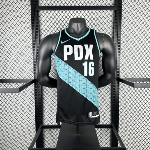 0f3c8f46 Camiseta Regata Basquete NBA Portland Trail Blazers City Edition 2025 Preta Nike - Imagem 1
