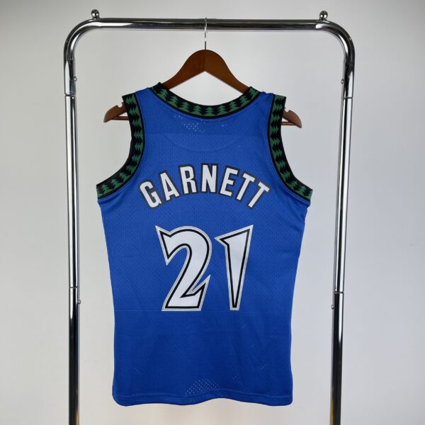 0ffc65c3 Camiseta Regata NBA Minnesota Timberwolves 21 Kevin Garnett Mitchell & Ness Azul 2003/04 - Imagem 11