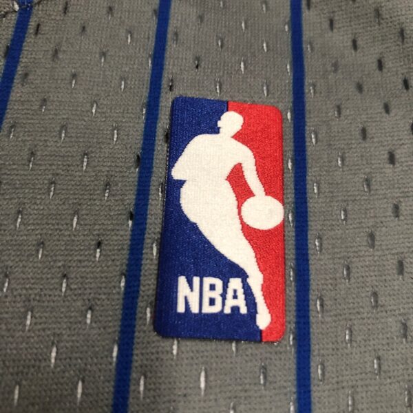 Camiseta Regata NBA Orlando Magic 1 Penny Hardaway Mitchell & Ness Cinza 1994/95 - Imagem 6