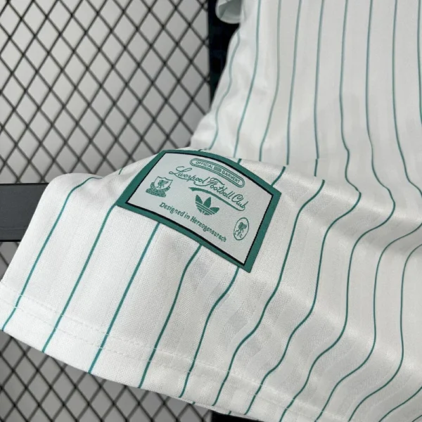 Camisa Liverpool Terrace Icons Unissex 25/2026 Branca Adidas - Imagem 3