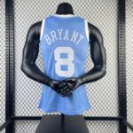 Camiseta Regata NBA Los Angeles Lakers 8 Kobe Bryant Mitchell & Ness Powder Blue Hardwood 2004/05 - Imagem 9