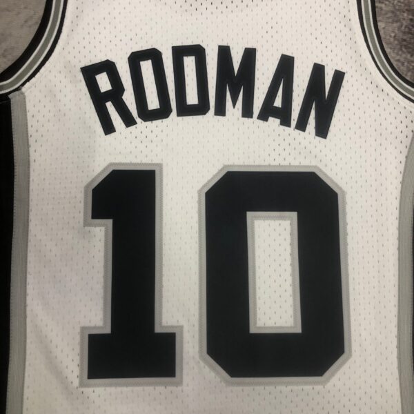 38348369 Camiseta Regata NBA San Antonio Spurs 10 Dennis Rodman Mitchell & Ness Branca 1993/94 - Imagem 13