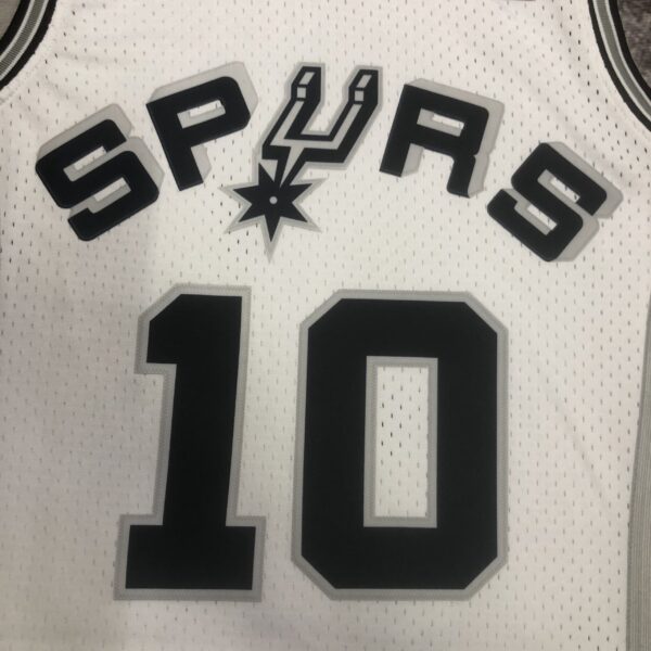 4d42c5b3 Camiseta Regata NBA San Antonio Spurs 10 Dennis Rodman Mitchell & Ness Branca 1993/94 - Imagem 2