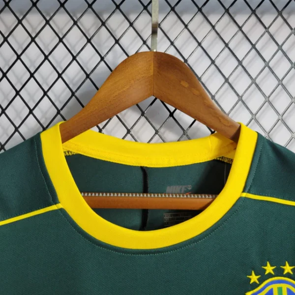 5962f10c1-009f397c69eb81342f16748231557324-640-0 Camisa Retrô Clássica Seleção Brasileira Brasil – Nike Masculina – Goleiro – 1998 - Imagem 2