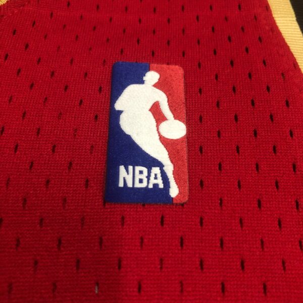 6afaaaad Camiseta Regata NBA Cleveland Cavaliers 23 Lebron James Mitchell & Ness Vermelha 2003/04 - Imagem 6