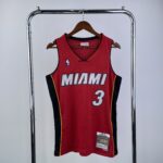 Camiseta Regata NBA Miami Heat Dwyane 3 Wade Mitchell & Ness Vermelha 2005/06