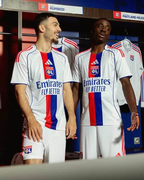 Camisa-titular-do-Lyon-2025-2026-Adidas-1 Camisa Olympique Lyonnais Home Versão Jogador 2025/26 Branca Adidas - Imagem 7