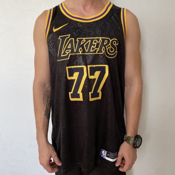 Camiseta Regata Basquete NBA Los Angeles Lakers Preta Mamba Negra - Black Mamba - Edição Especial Nike - Imagem 25