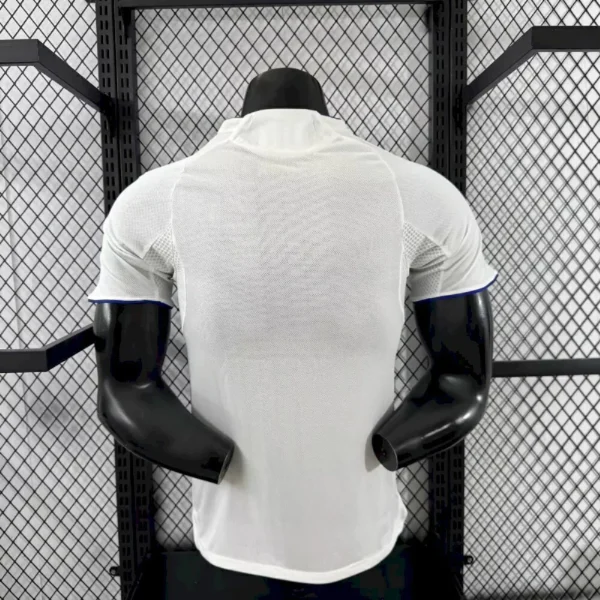 bboqazabkagqaybjwarfviewer_4t5-22-1287f5affc339b869417537980031772-1024-1024 Camisa Olympique Lyonnais Home Versão Jogador 2025/26 Branca Adidas - Imagem 4