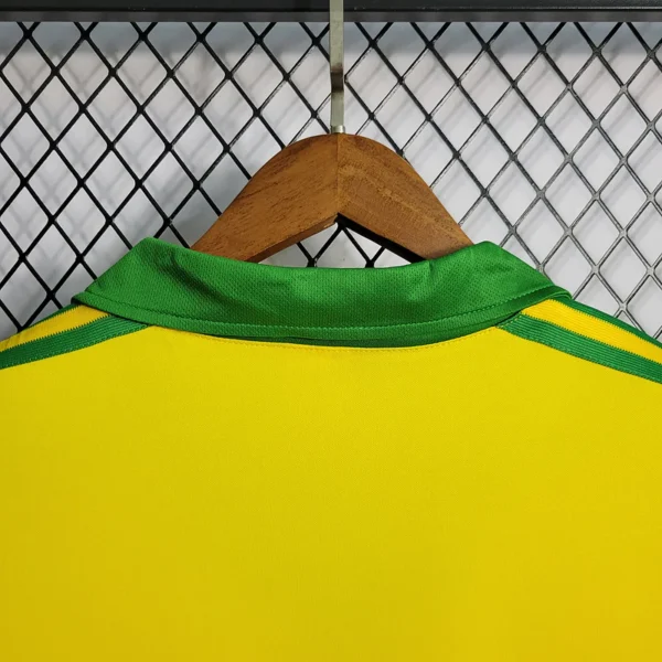 big_8_c7009fc0-5c55-4b58-80ff-5b2dfd953b09_1024x Camisa Retrô Clássica Seleção Brasileira Home - Brasil Amarela – 1979/80 Adidas - Imagem 9