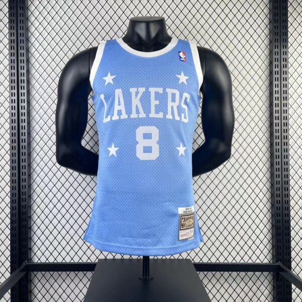 c8dc6ec2 Camiseta Regata NBA Los Angeles Lakers 8 Kobe Bryant Mitchell & Ness Powder Blue Hardwood 2004/05 - Imagem 8