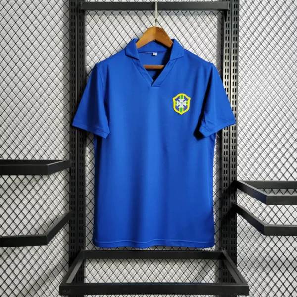 camisa-brasil-1958-away1-e4d707d2bf7874142717193622813645-1024-1024 Camisa Retrô Clássica Seleção Brasileira Away - Brasil Azul – 1958 - Imagem 1