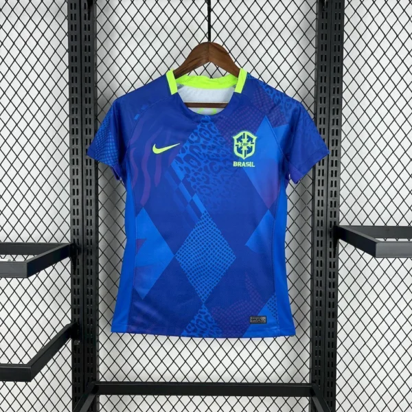camisa-do-brasil-feminina-azul-away1-6773b33aedba5bb6f617459586738148-1024-1024 Camisa Brasil Seleção Brasileira Away Versão Torcedor Feminina Azul 25/2026 Nike - Imagem 1