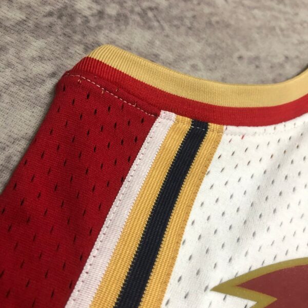 d2035a94 Camiseta Regata NBA Cleveland Cavaliers 23 Lebron James Mitchell & Ness Branca 2003/04 - Imagem 9