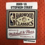 Camiseta Regata NBA Golden State Warriors 30 Stephen Curry Mitchell & Ness Vermelha 2009/10 - Imagem 9
