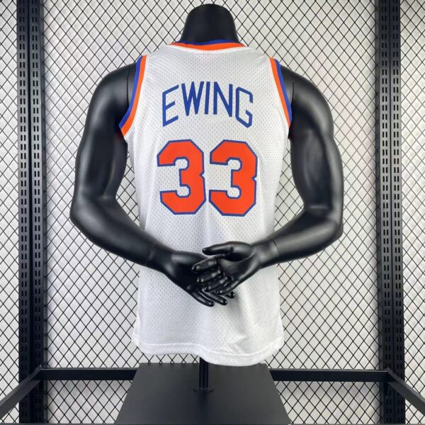 Camiseta Regata NBA New York Knicks 33 Patrick Ewing Mitchell & Ness Branca 1991/92 - Imagem 9