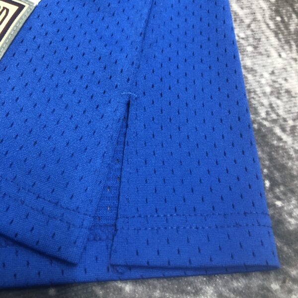 e63e524c Camiseta Regata NBA Minnesota Timberwolves 21 Kevin Garnett Mitchell & Ness Azul 2003/04 - Imagem 9