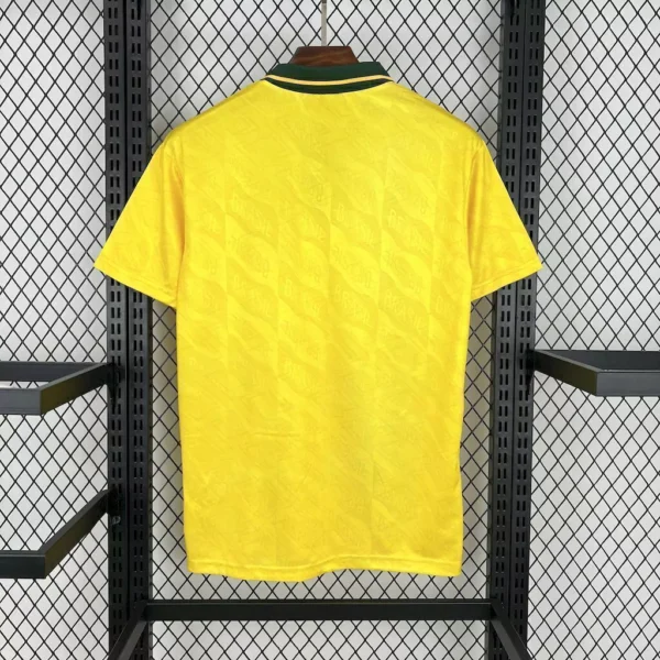ed54b3e3-b1975cb1450a11903e17315576986721-1024-1024 Camisa Retrô Clássica Seleção Brasileira Home - Brasil Amarela – 1991 Umbro - Imagem 4