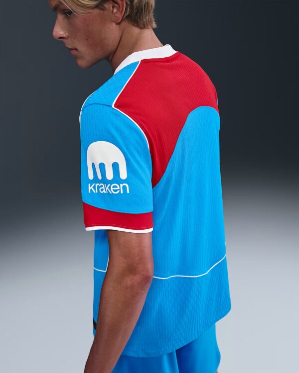 hc0s4qouUTIbZ8w Camisa Atletico de Madrid Third Versão Jogador - Total 90 - 25/2026 Azul Nike - Imagem 7