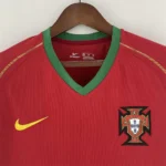 Camisa Retrô Clássica Seleção Portugal Home 2006 Vermelha Nike - Imagem 2