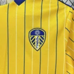 Camisa Leeds United Terrace Icons Unissex 2025 Amarela Adidas - Imagem 3