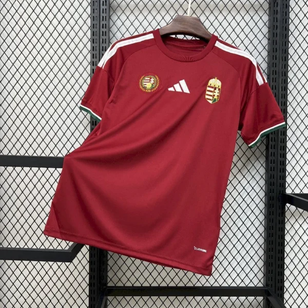 Camisa Seleção Hungria Home Versão Torcedor Copa Do Mundo 2026 Vermelho Adidas - Imagem 1